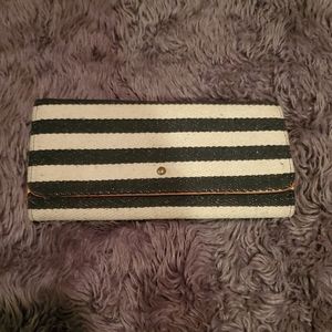 Universal Thread Wallet